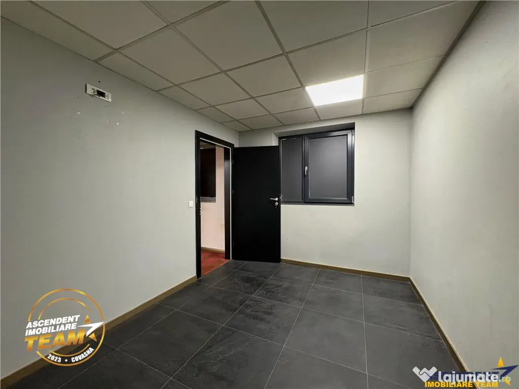 FILM3D! Spatiu comercial ultracentral, vitrina generoasa,mul - Sfantu Gheorghe (Covasna)