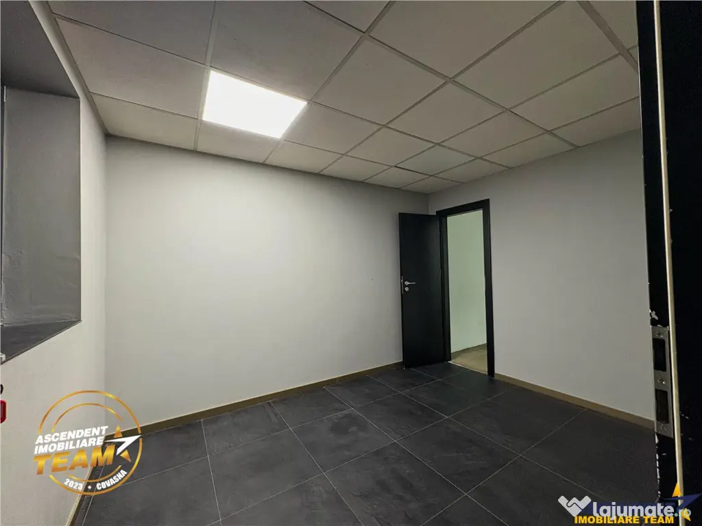 FILM3D! Spatiu comercial ultracentral, vitrina generoasa,mul - Sfantu Gheorghe (Covasna)