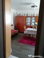 Casa cu 3 camere in zona Intre Lacuri