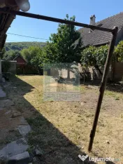 Casa 3 camere, beci ,teren 610 mp + grădină 620 mp-Loc.... 