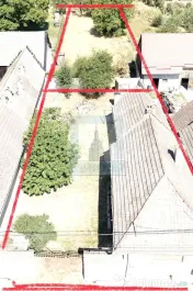Casa 3 camere, beci ,teren 610 mp + grădină 620 mp-Loc.... 