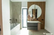 CASĂ INDIVIDUALĂ MODERNĂ ÎN STUPINI-500 mp teren 