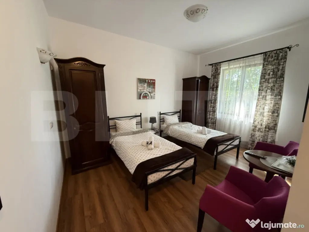 Pensiune cu 4 camere, teren 1570 mp, zona Lazuri - Lazuri (Satu-Mare)