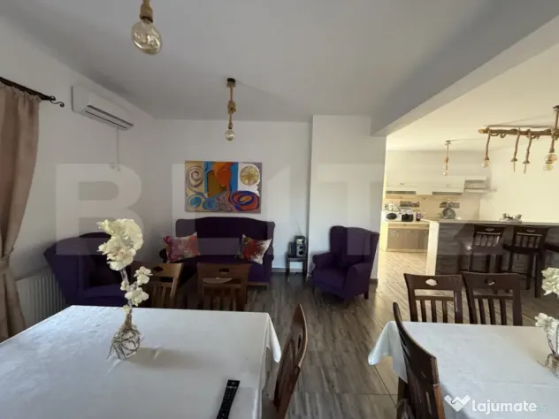 Pensiune cu 4 camere, teren 1570 mp, zona Lazuri - Lazuri (Satu-Mare)