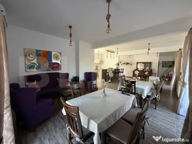 Pensiune cu 4 camere, teren 1570 mp, zona Lazuri - Lazuri (Satu-Mare)