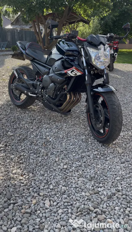 Vând Motocicleta yamaha xj6 limitat A2