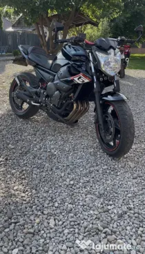 Vând Motocicleta yamaha xj6 limitat A2
