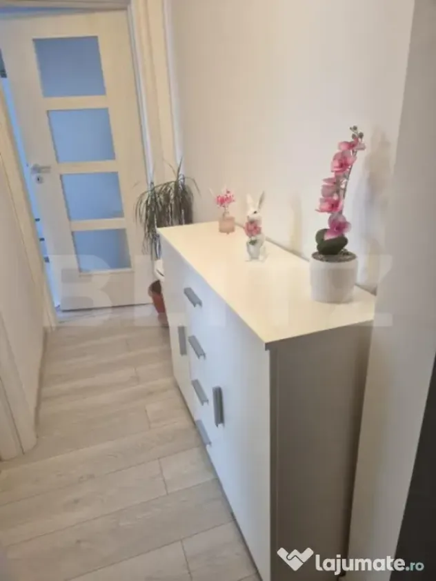 Apartament 3 camere, 57mp, complet mobilat și utilat, renov - Brasov (Brasov)