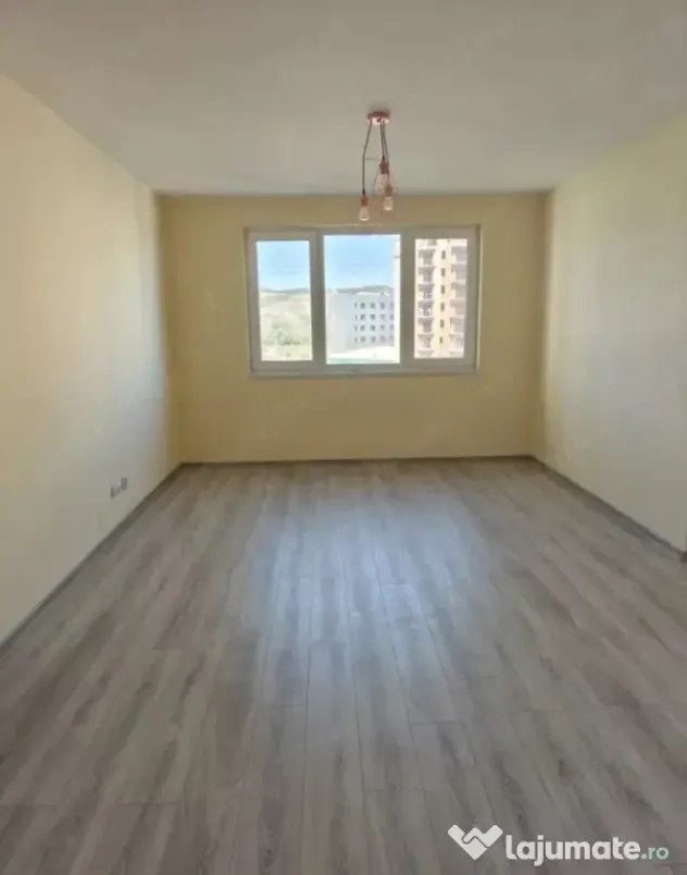 Apartament 3 camere zona, BMW Florești - Floresti (Cluj)