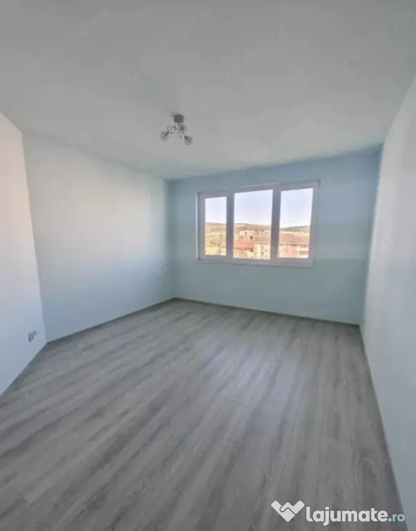 Apartament 3 camere zona, BMW Florești - Floresti (Cluj)