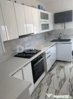 Casa + 2500 mp teren de inchiriat in zona Rond Pacurari