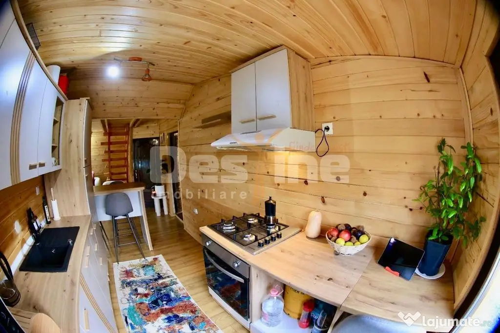 A frame finalizat, mobilat și utilat, cu 2000 mp teren - Vama (Suceava)