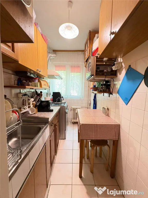 Apartament 3 cam, CF 2 , semidecomandat Circumvalatiunii - Timisoara (Timis)