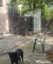 CASA CU 2 CAMERE CURTE SI GRADINA 