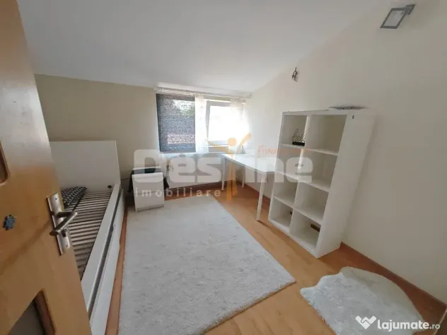 Casă spațioasă cu 7 camere, ideală pentru familie num... - Ploiesti (Prahova)
