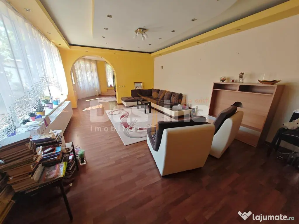 Casă spațioasă cu 7 camere, ideală pentru familie num... - Ploiesti (Prahova)