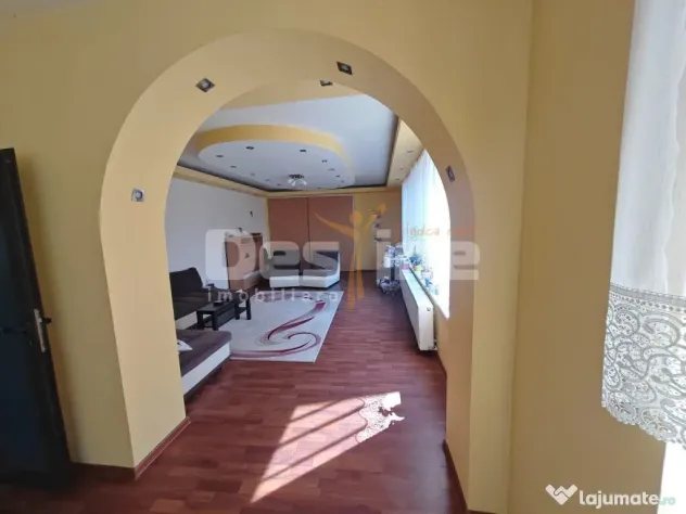 Casă spațioasă cu 7 camere, ideală pentru familie num... - Ploiesti (Prahova)