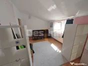 Casă spațioasă cu 7 camere, ideală pentru familie num...