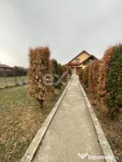 Casa 3 camere 2 bai P+M teren 1732 mp Garleni Dambovita 