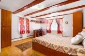 Casă saseasca cu Poveste-6 camere/Bunesti!