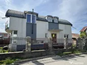 Casa individuala 17 incaperi 257 mp utili zona Someseni 