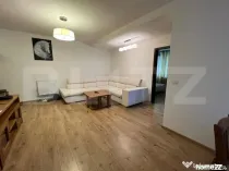 Apartament 3 camere, parcare, zona Sesul de sus