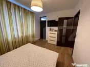 Apartament 3 camere, parcare, zona Sesul de sus 