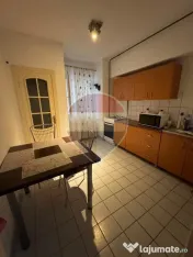 Apartament cu 3 camere in zona sud
