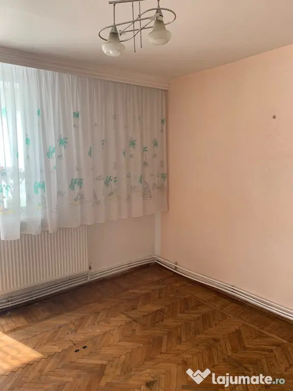 Apartament de vânzare