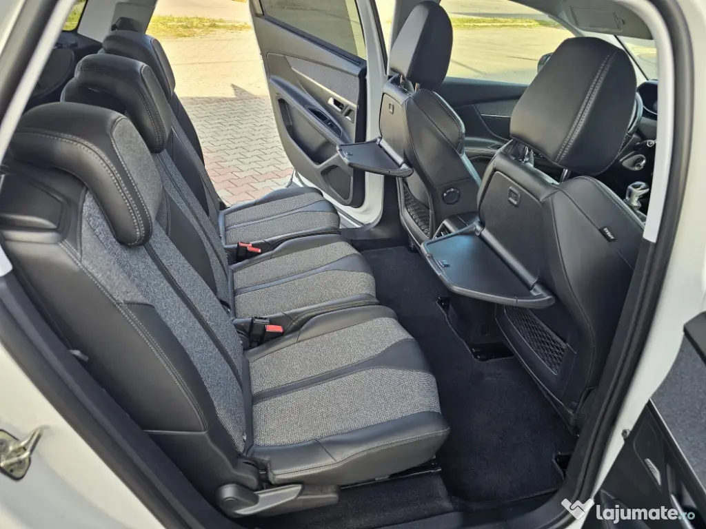 Peugeot 5008 Benzina PureTech Allure GT line pachet Euro 6