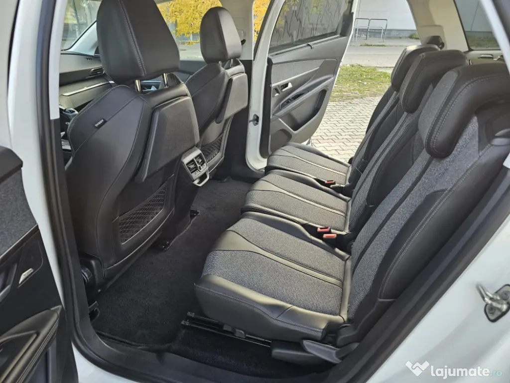 Peugeot 5008 Benzina PureTech Allure GT line pachet Euro 6