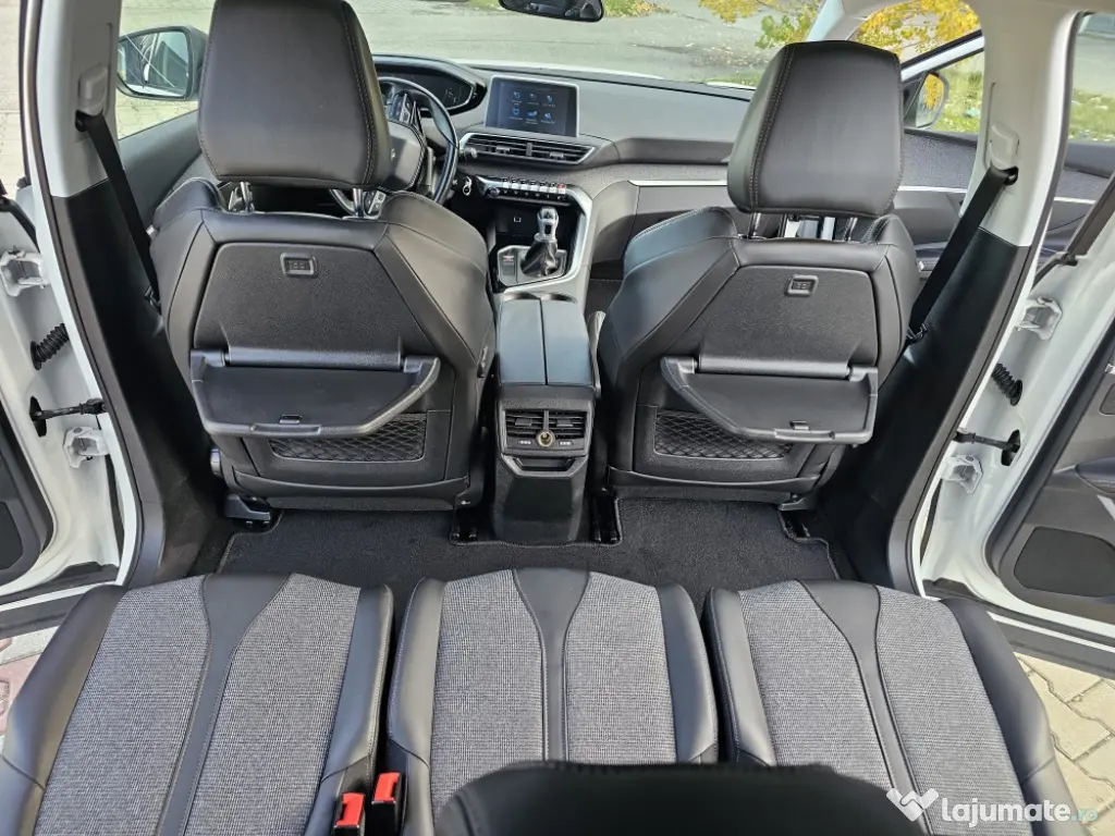 Peugeot 5008 Benzina PureTech Allure GT line pachet Euro 6