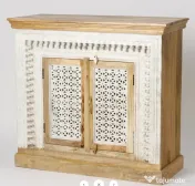 Comoda din Lemn Sculptat 