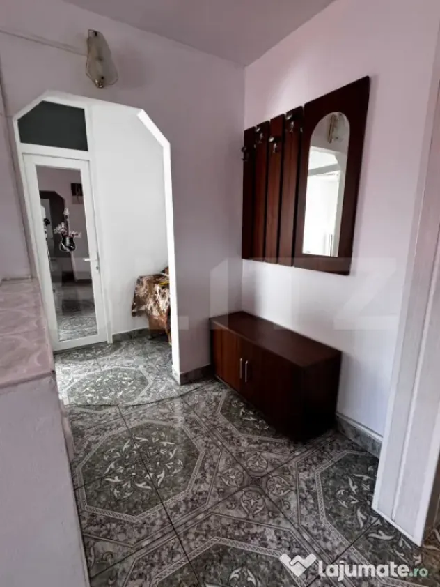 Apartament cu 4 camere, ultracentral, 80mp, cu parcare - Campia Turzii (Cluj)