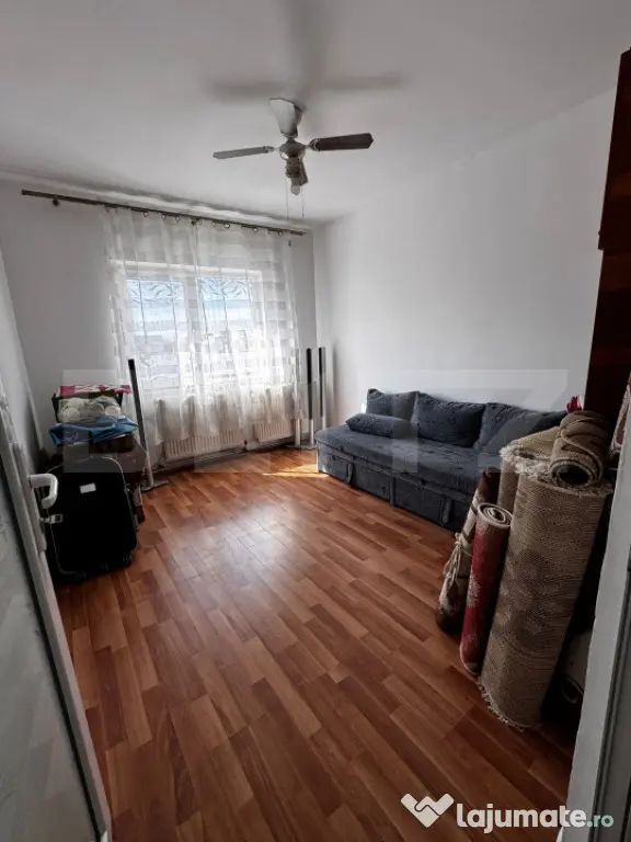 Apartament cu 4 camere, ultracentral, 80mp, cu parcare - Campia Turzii (Cluj)