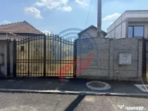 Casă de vânzare în Craiova – Strada Poligonului, ter...