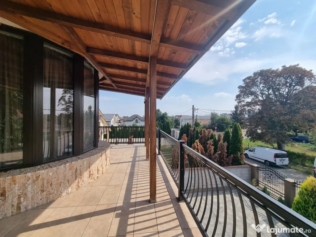 Vilă deosebită- Cartierul CFR Bacău- destinații multiple - Bacau (Bacau)