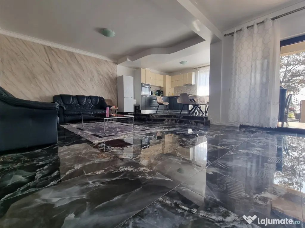 Vilă deosebită- Cartierul CFR Bacău- destinații multiple - Bacau (Bacau)