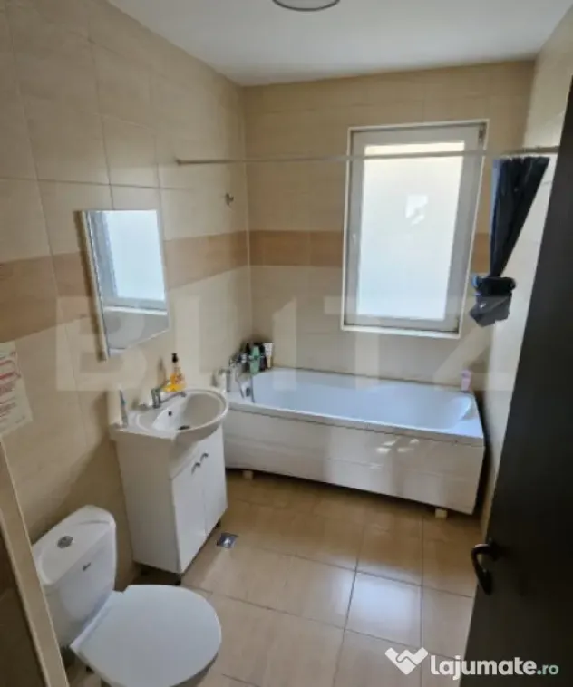 Apartament de vanzare, cu 2 camere, 60 mp, gradina, 2 parcar - Floresti (Cluj)