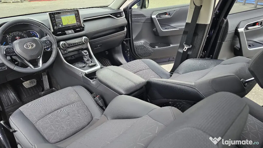 Toyota Rav 4 Hibrid 4x4 an 2021 Rate Credit