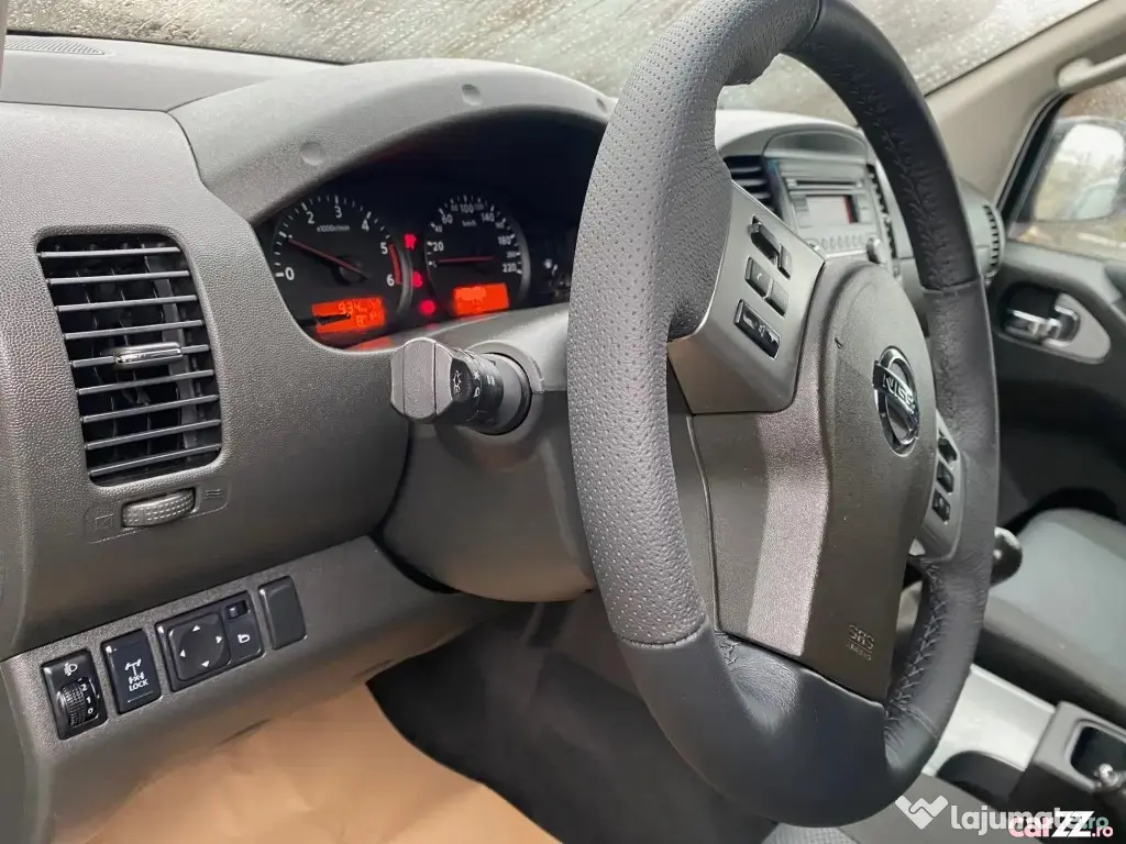 Nissan navara 2.5 dci 190 cp 4x4 2015 - Piatra-Neamt (Neamt)