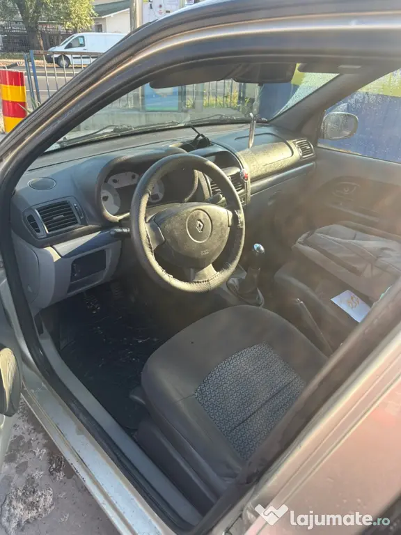 Renault Clio 2008 diesel 3700 lei