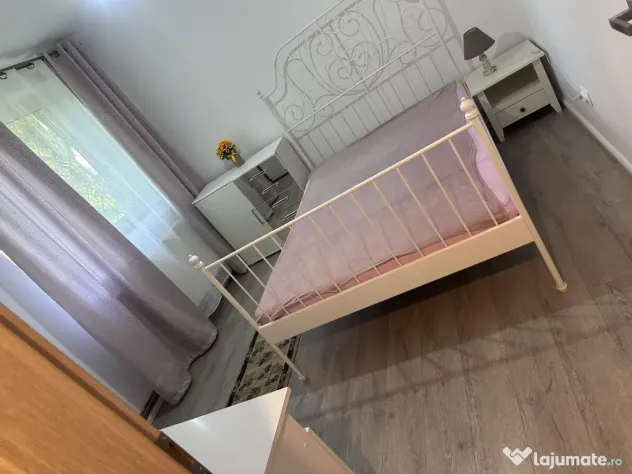 Apartament cu 4 camere pentru închiriat, zona Titan