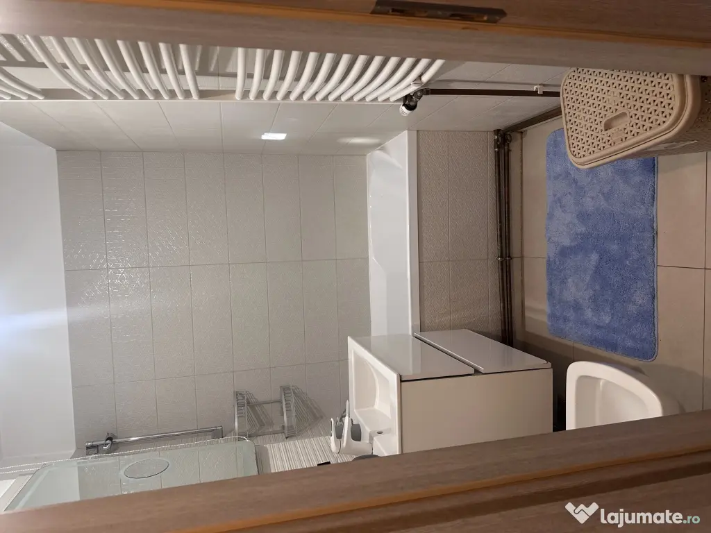 Apartament cu 4 camere pentru închiriat, zona Titan