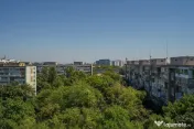 Garsoniera renovata - Metrou Favorit - etaj 9 