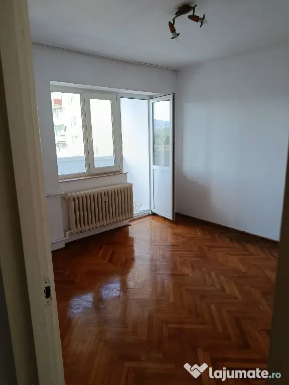 Apartament cu 2 camere str Herculane