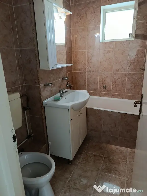 Apartament cu 2 camere str Herculane