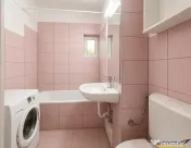 Un colt de liniste in Racadau, decomandat si gata de mutat, 