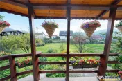 Proprietate rustica la 1 km de Castelul Bran:Doua unitati du 