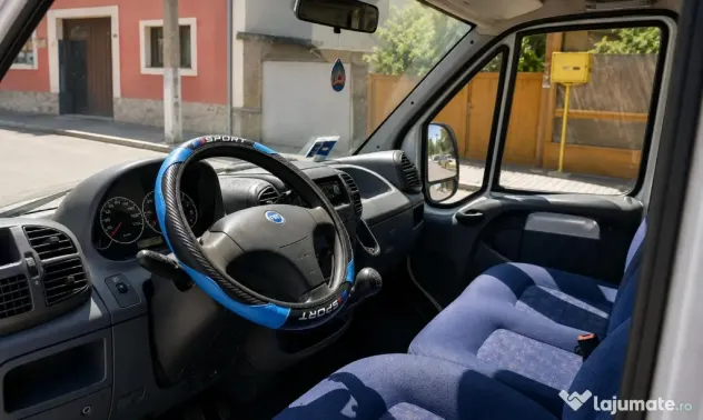 Fiat Ducato 2.0 JTD 9 Locuri An 2006
Panorama